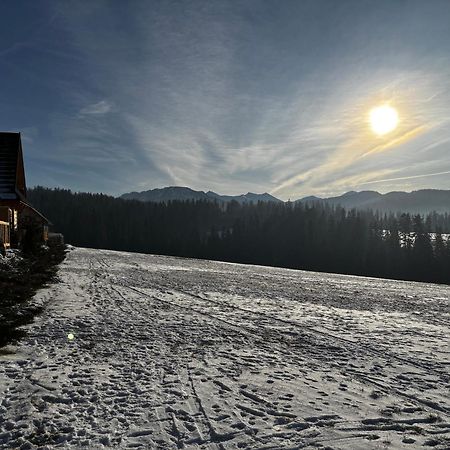 Witowianskie Domki Z Kominkiem, Jacuzzi I Sauna Dzianisz Luaran gambar