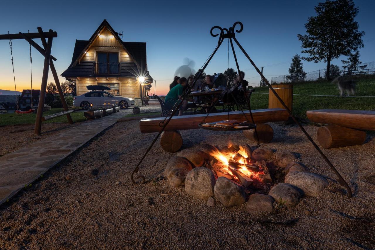 Witowianskie Domki Z Kominkiem, Jacuzzi I Sauna Dzianisz Luaran gambar