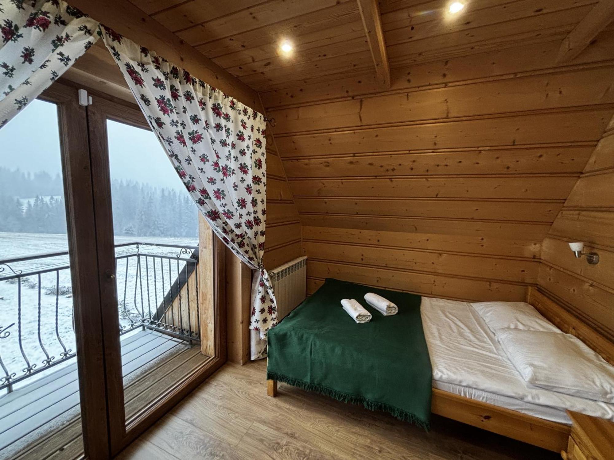 Witowianskie Domki Z Kominkiem, Jacuzzi I Sauna Dzianisz Luaran gambar